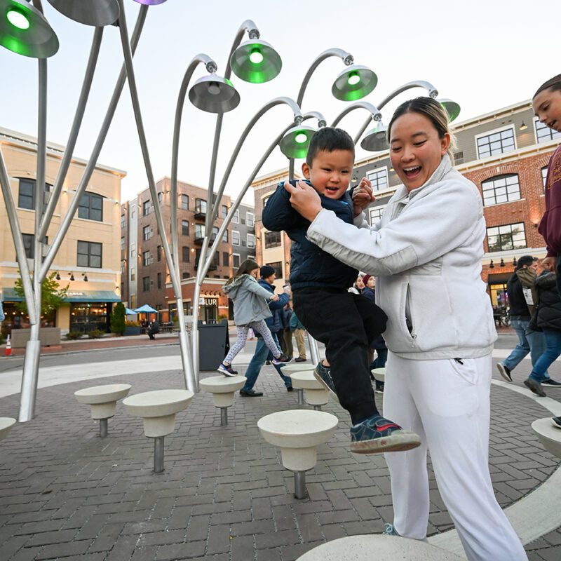 Family enjoys Stone Horse Green